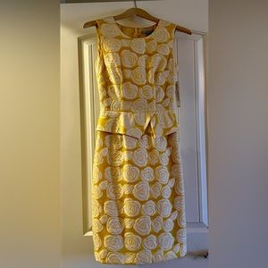 Antonio Melani Peplum Yellow Rose Print Fitted Dress.  Size 0, NWT.